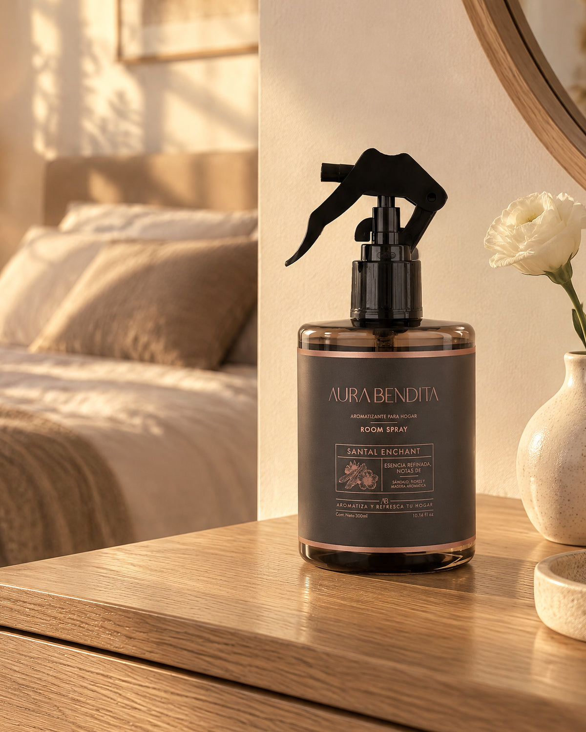 Santal Enchant, aromatizante de ambiente de 300 ml, en su lugar de uso